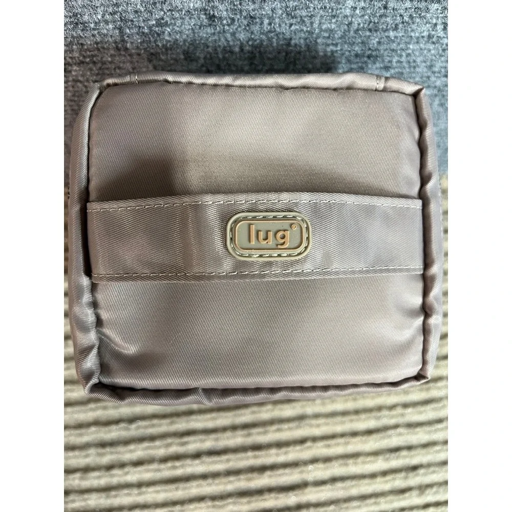 Lug Box Top Small Cosmetic Case Metallic Sand Toiletry Makeup Bag Organizer